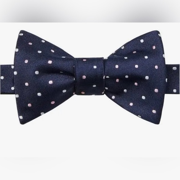 Tommy Bow-Tie 100% Silk, Like New - Picture 6 of 6